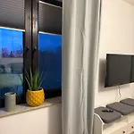 Q80 Apartment *