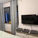 Q80 Apartment